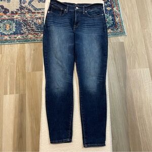 Lucky Brand Mid Rise jeans